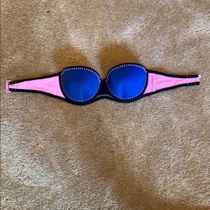 Victoria’s secret bikini top